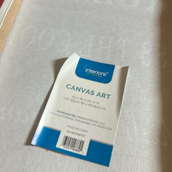 Decor - Picture 3 of 3